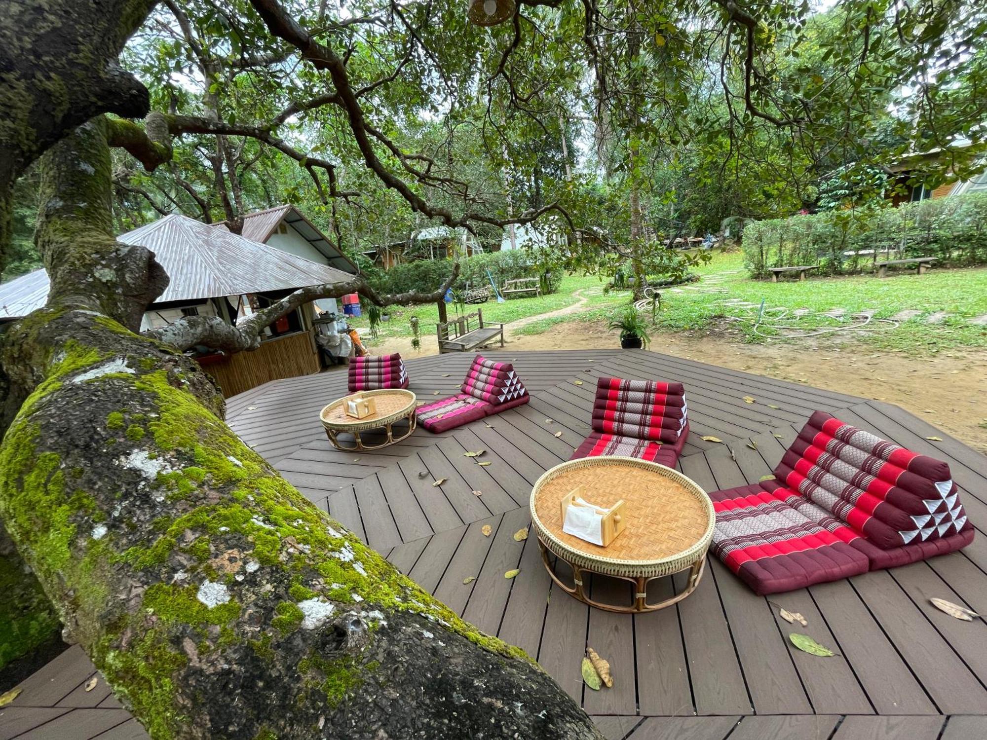 Coffee And Resort Koh Phayam Exterior photo
