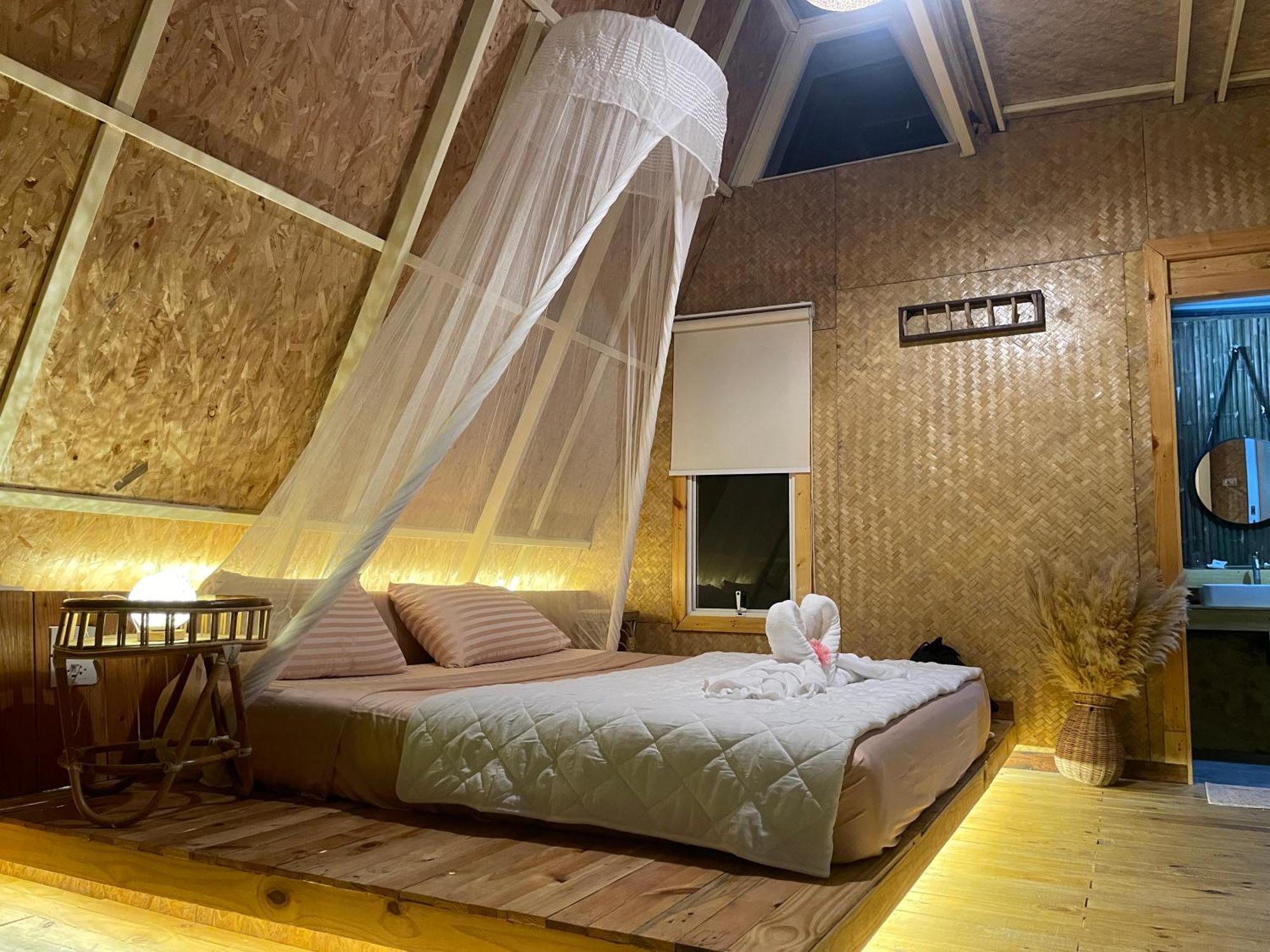 Coffee And Resort Koh Phayam Exterior photo