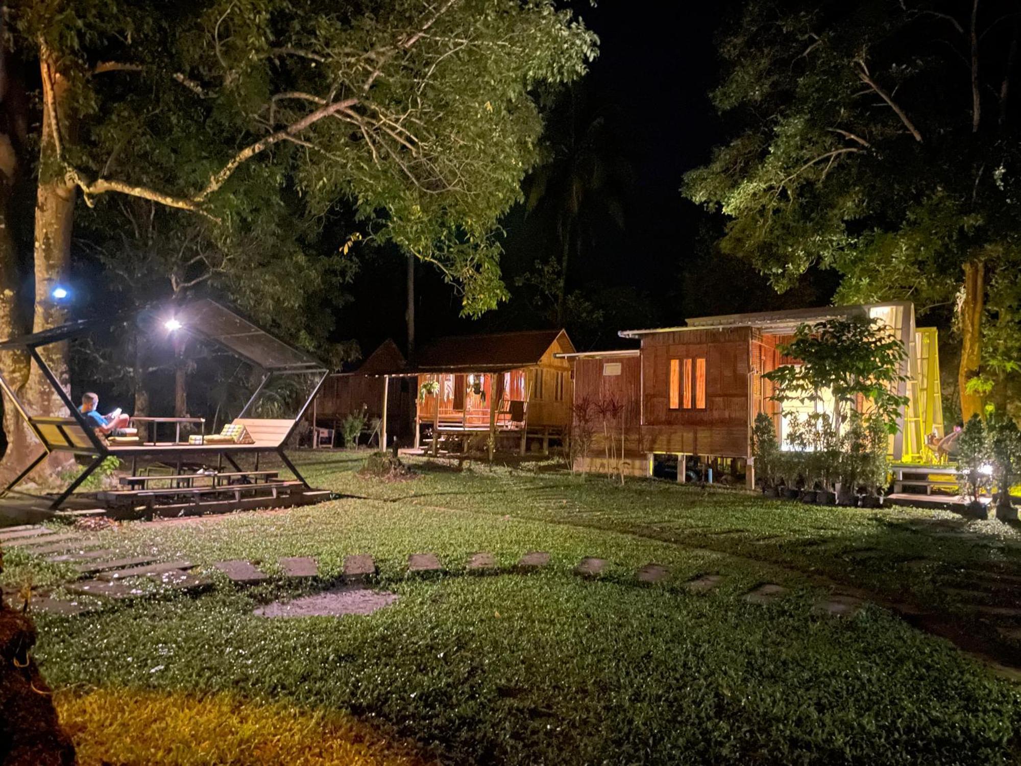 Coffee And Resort Koh Phayam Exterior photo